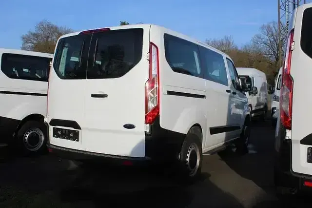Second-hand Ford Transit Custom 105 CP (77 kW) 2021 Alb Break