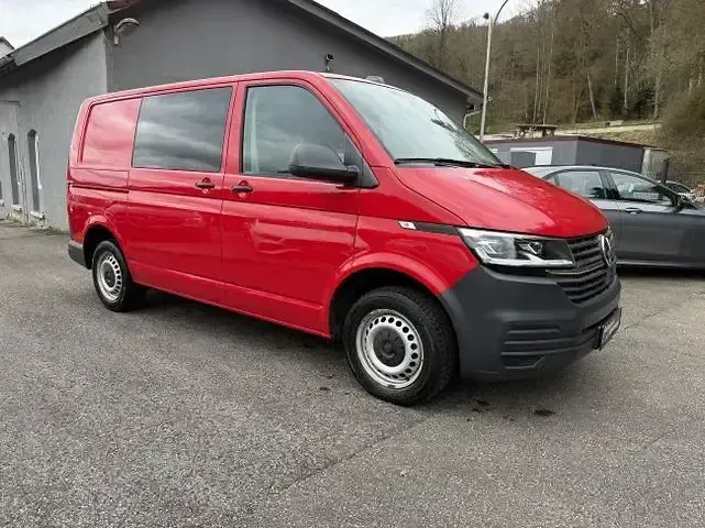 Usado VW Transporter 150 CV (110 kW) 2020 Rojo Van