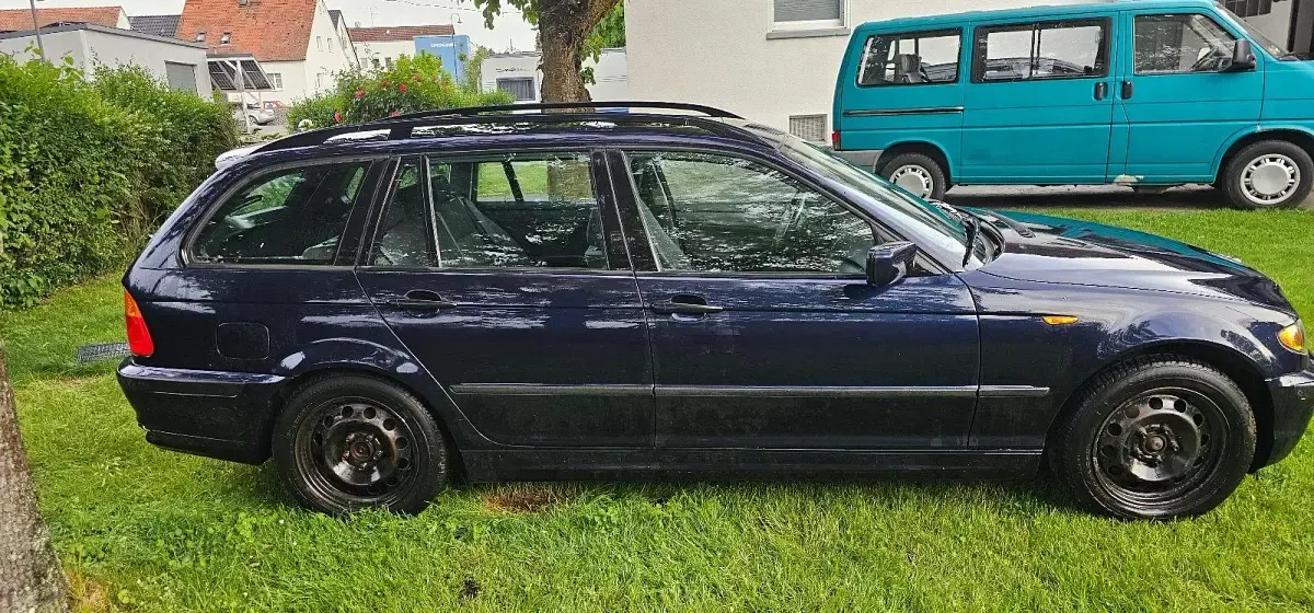 Gebraucht BMW 318 143 PS (105 kW) 2003 Blau Kombi