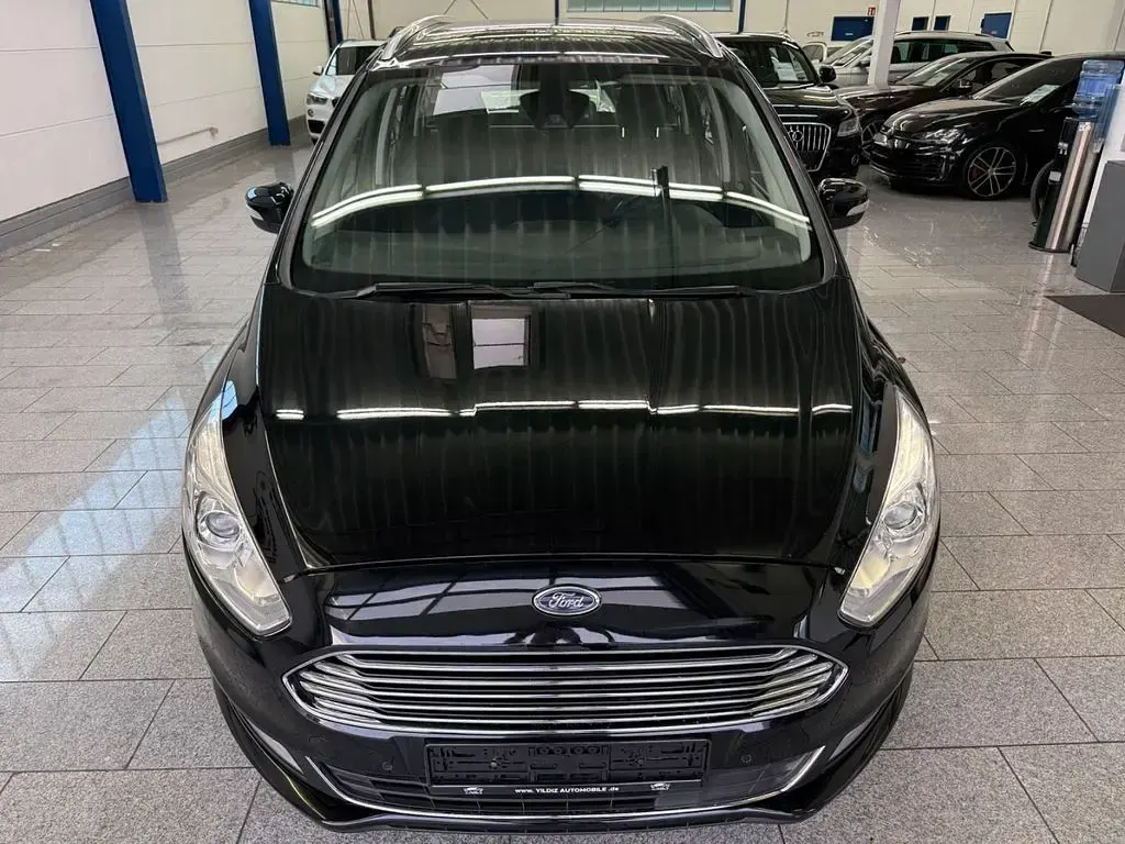 Gebraucht Ford Galaxy 180 PS (132 kW) 2017 Shadow black Van / Kleinbus