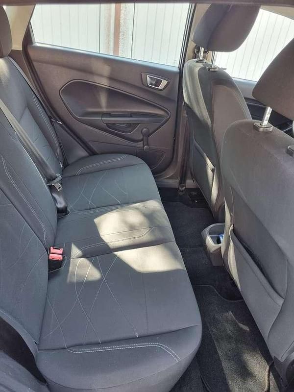 Gebraucht Ford Fiesta Trend 60 PS (44 kW) 2015 Limousine