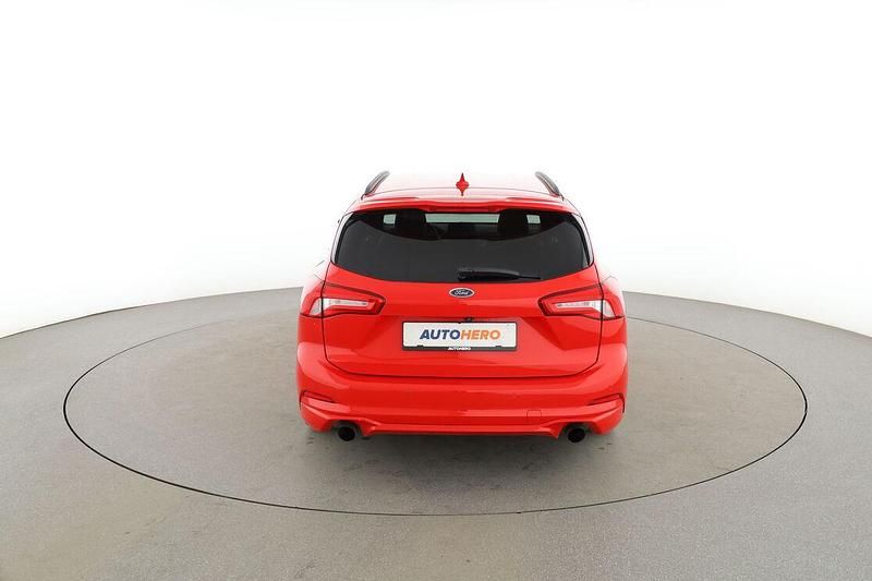 Używany Ford Focus ST 280 KM (205 kW) 2020 Czerwony Kombi