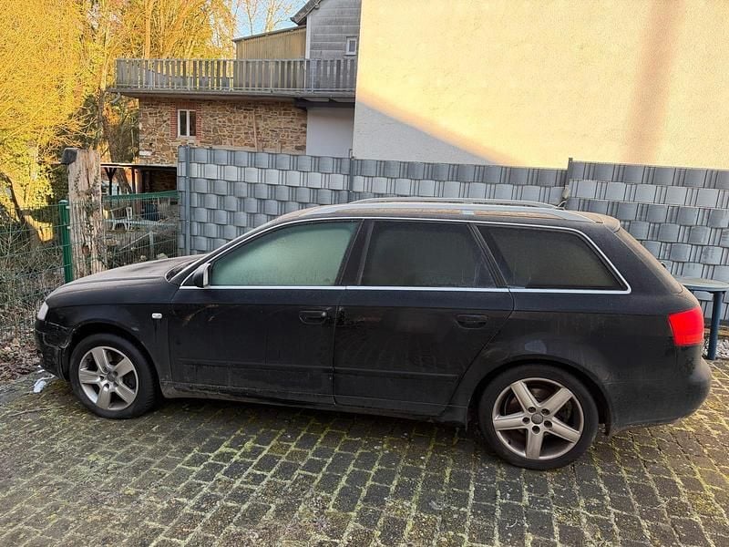 Gebraucht 2006 Audi A4 Kombi | 900 € (Superpreis) - Bild 1/4