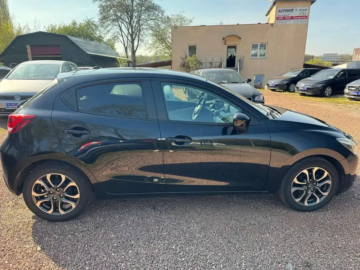 Gebraucht Mazda 2 Edition 116 PS (85 kW) 2015 Schwarz Limousine
