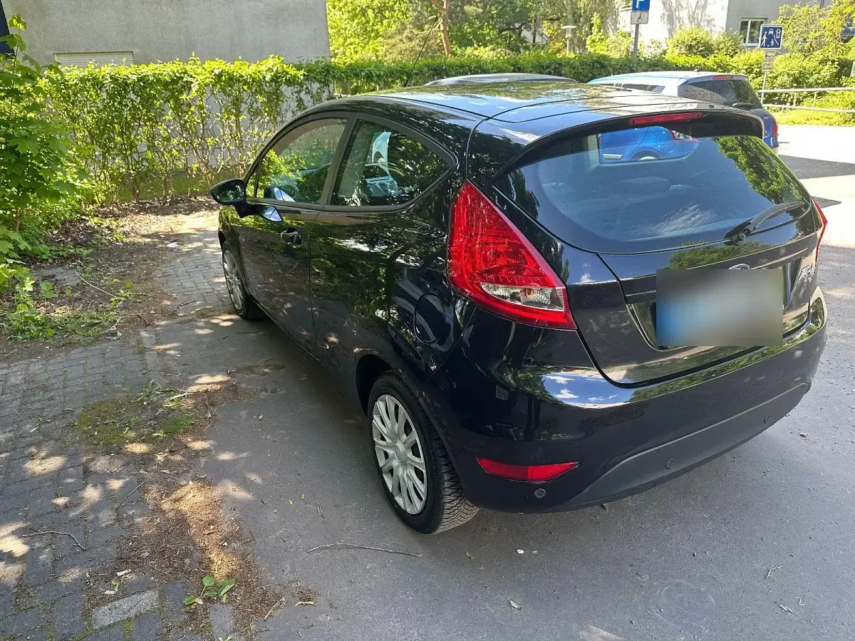 Gebraucht Ford Fiesta Ghia 69 PS (50 kW) 2009 Schwarz Kleinwagen