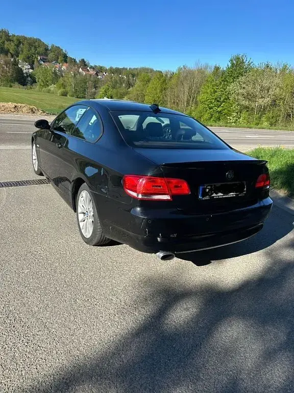 Gebraucht BMW 320 Performance 177 PS (130 kW) 2008 Schwarz Coupé