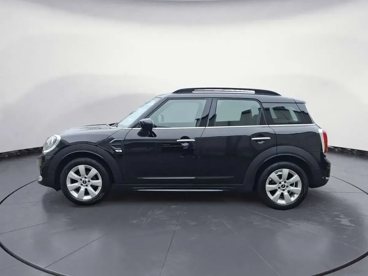 Gebraucht Mini One Countryman 102 PS (75 kW) 2020 Midnight black metallicl SUV