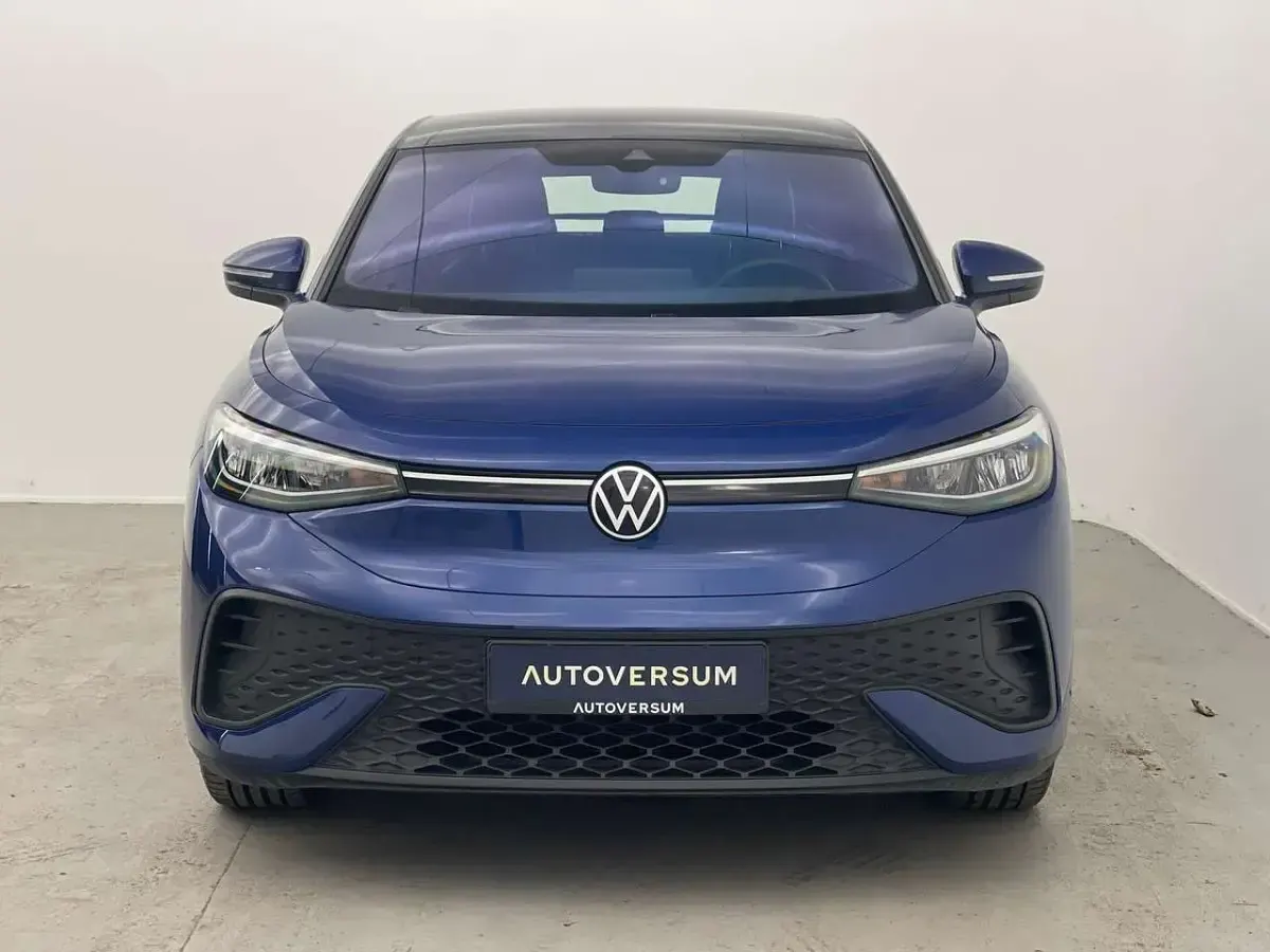 Gebraucht VW ID.5 Pro Performance 150 kW (204 PS) 2024 Blue dusk metallic SUV