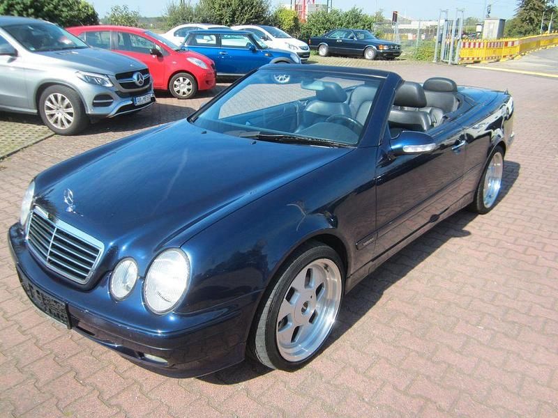 Gebraucht Mercedes CLK230 Elegance 193 PS (141 kW) 1999 Blau Cabrio