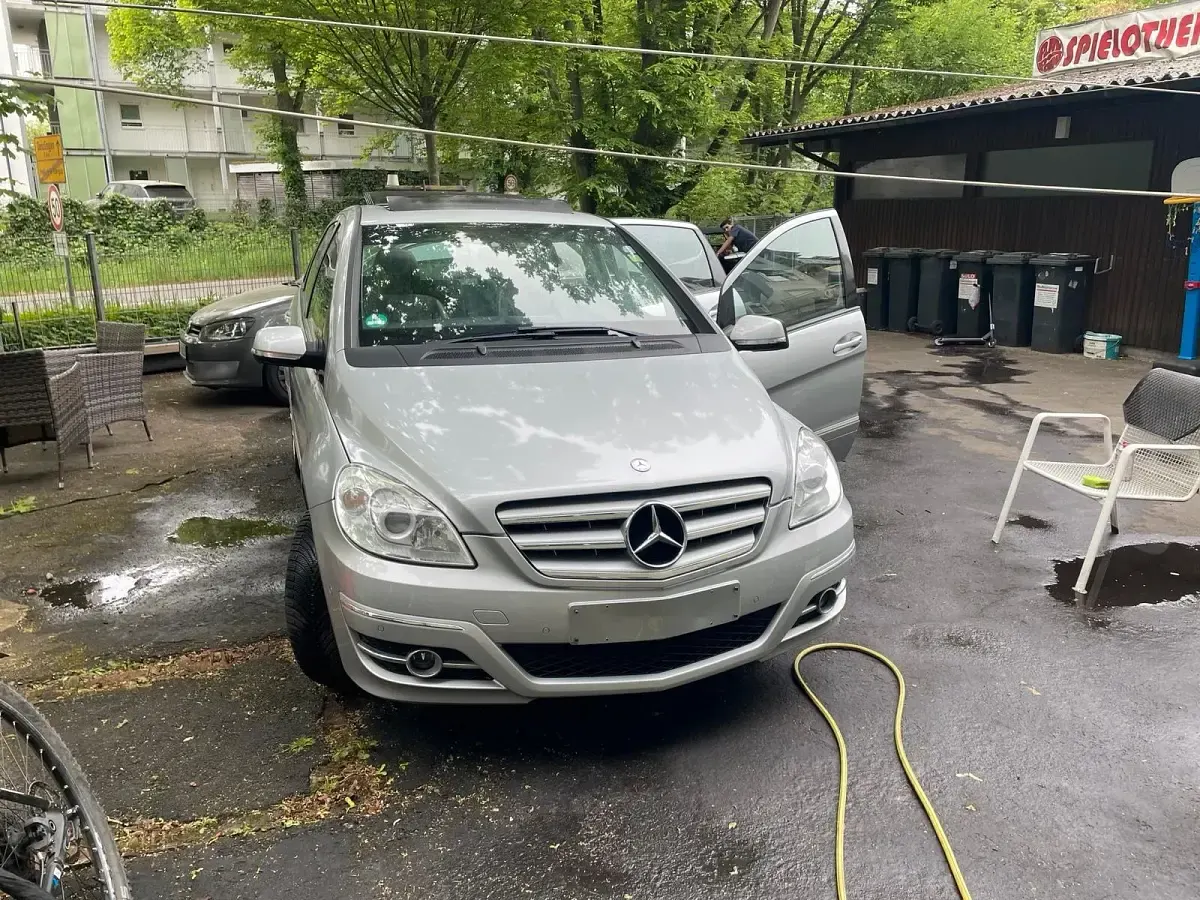 Second-hand Mercedes B180 2008 Argintiu Monovolum