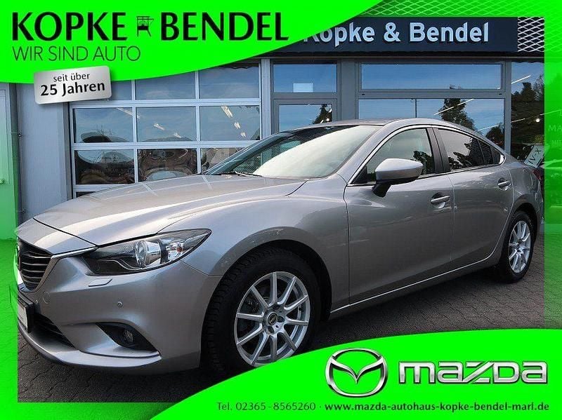 Plutossilber metallic (metallic) Gebraucht 2015 Mazda 6 Center-Line Limousine | 14.970 € (Fairer Preis) - Bild 1/4