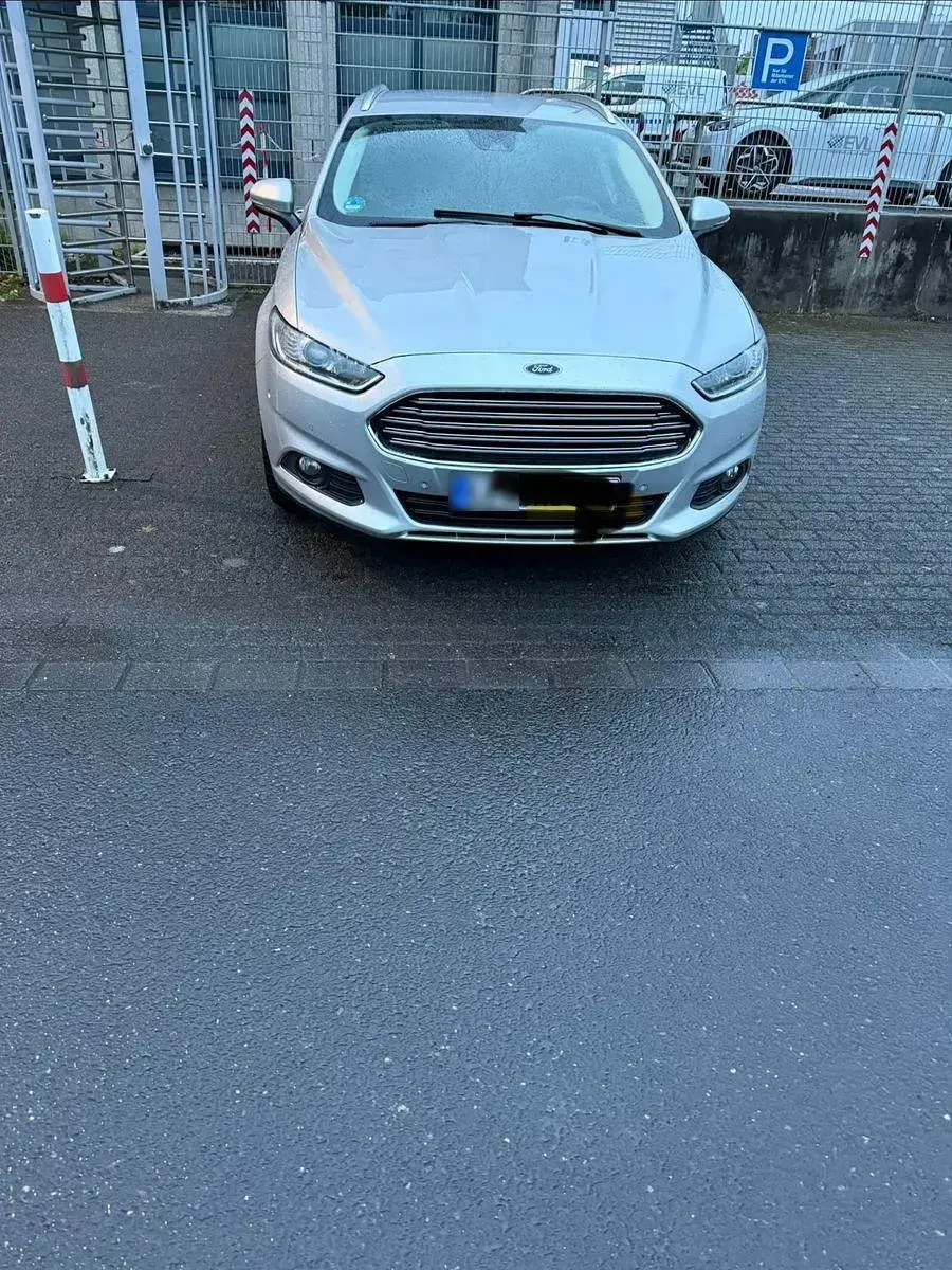 Gebraucht Ford Mondeo Trend 150 PS (110 kW) 2016 Silber Kombi