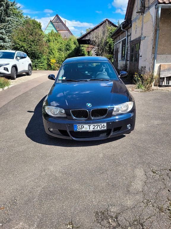 Schwarz Gebraucht 2008 BMW 120 Sport Line Kleinwagen | 6.800 € (Etwas zu teuer) - Bild 1/4