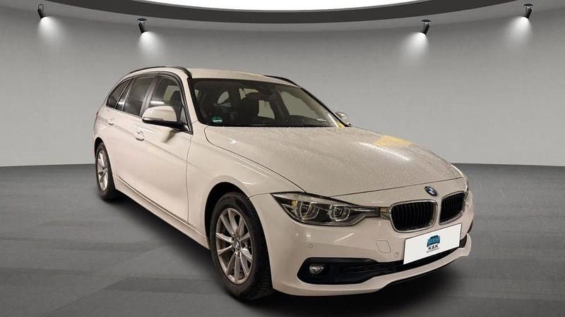 Gebraucht BMW 320 190 PS (139 kW) 2017 Weiß Kombi