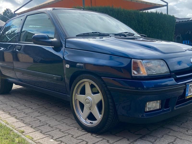 Blau Gebraucht 1995 Renault Clio Kleinwagen | 22.000 € - Bild 1/4
