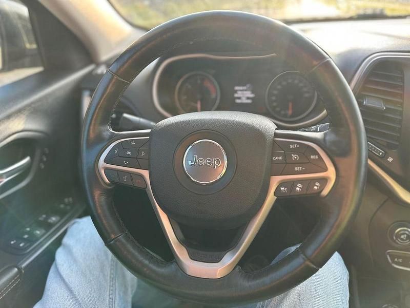 Gebraucht Jeep Cherokee 200 PS (147 kW) 2017 Grün SUV