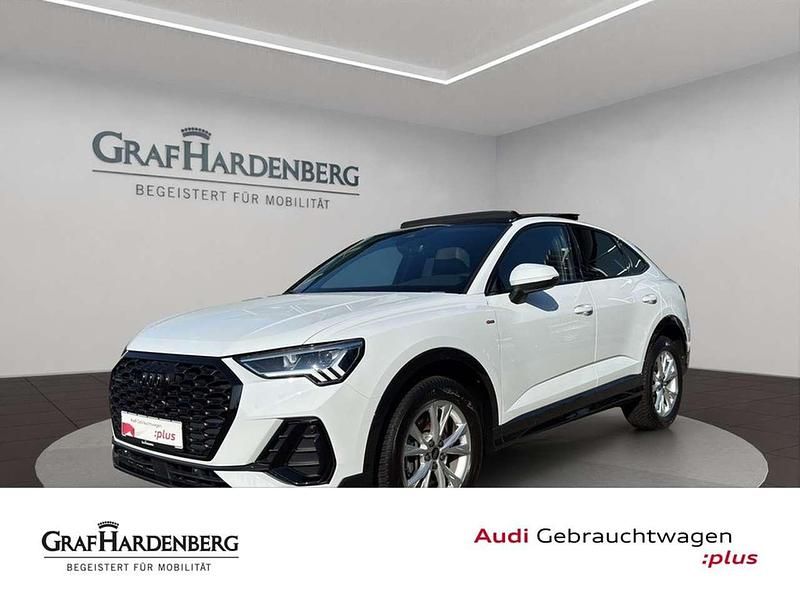 Gletscherweiß metallic Gebraucht 2023 Audi Q3 Sportback S-Line SUV | 43.333 € (Fairer Preis) - Bild 1/4