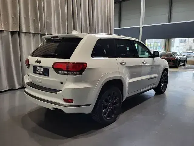 Gebraucht Jeep Grand Cherokee Limited 250 PS (183 kW) 2019 Bright white clear coat SUV
