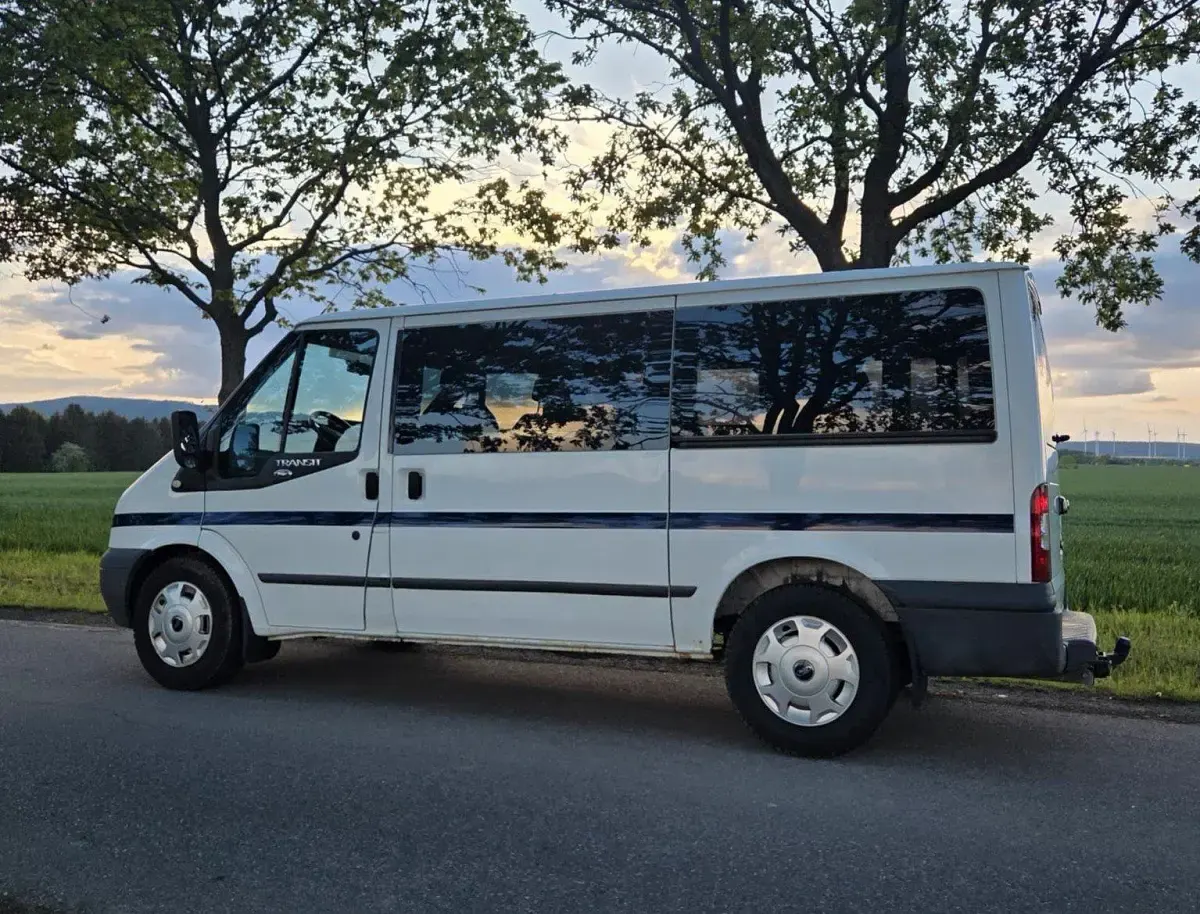Käytetty Ford Transit 86 HP (63 kW) 2010 Valkoinen Tila-auto