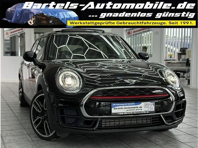 Midnight black metallic (metallic) Gebraucht 2017 Mini John Cooper Works Clubman Kombi | 21.850 € (Fairer Preis) - Bild 1/4