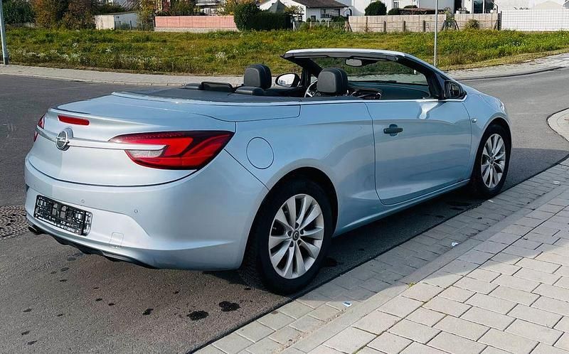 Gebraucht Opel Cascada Innovation 170 PS (125 kW) 2015 Blau Cabrio