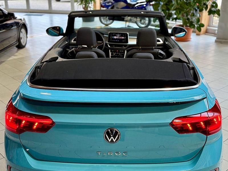 Gebraucht VW T-Roc Cabriolet 150 PS (110 kW) 2024 Blau Cabrio