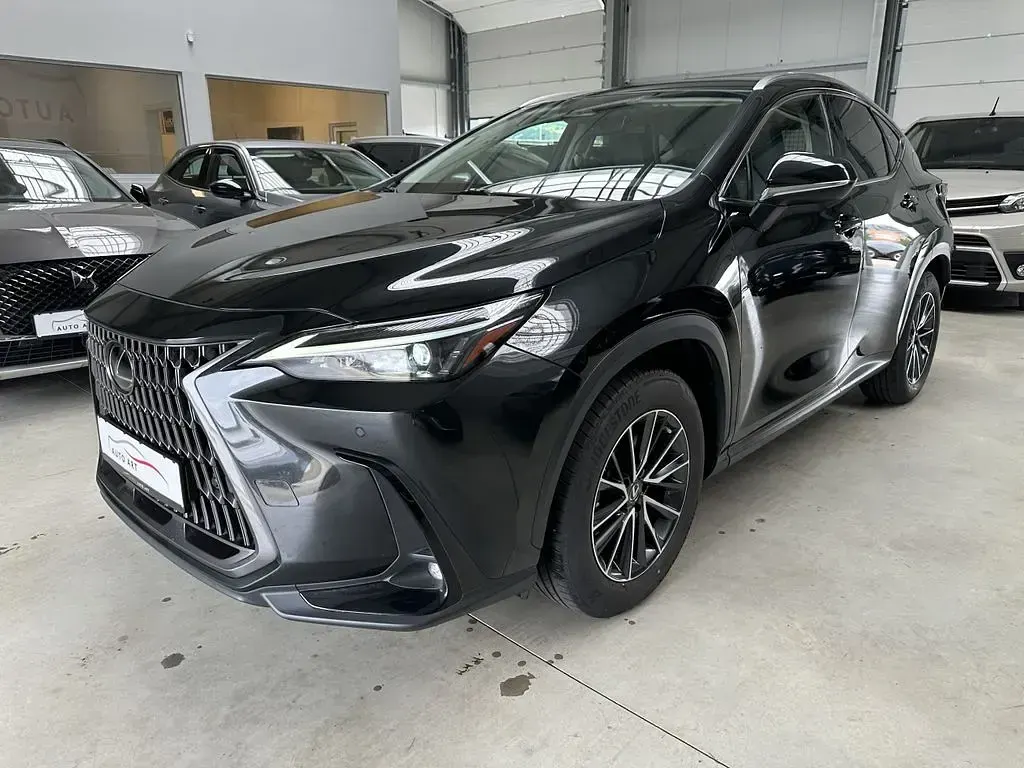 Gebraucht Lexus NX350h 243 PS (178 kW) 2022 Schwarz SUV
