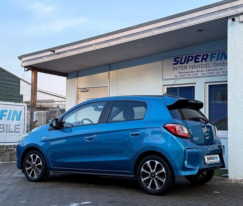 Second-hand Mitsubishi Space Star Select+ 71 CP (52 kW) 2022 Albastru Hatchback