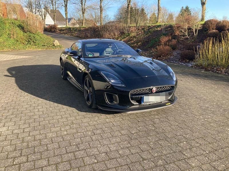 Schwarz Gebraucht 2018 Jaguar F-Type Coupé | 49.990 € - Bild 1/4