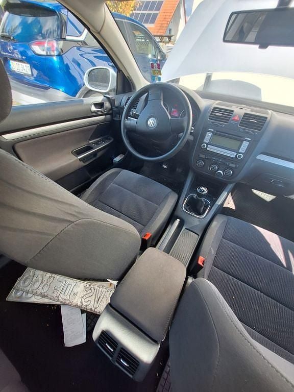 Gebraucht VW Jetta Comfortline 105 PS (77 kW) 2007 Silber Limousine