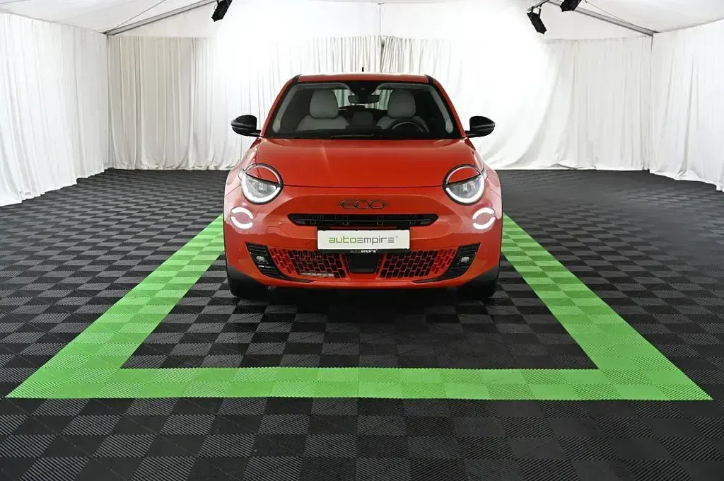 Gebraucht Fiat 600 La Prima 136 PS (100 kW) 2024 Orange SUV