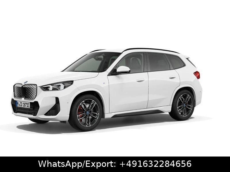 Alpinweiß uni Neu 2025 BMW iX1 Performance SUV | 54.950 € (Fairer Preis) - Bild 1/4