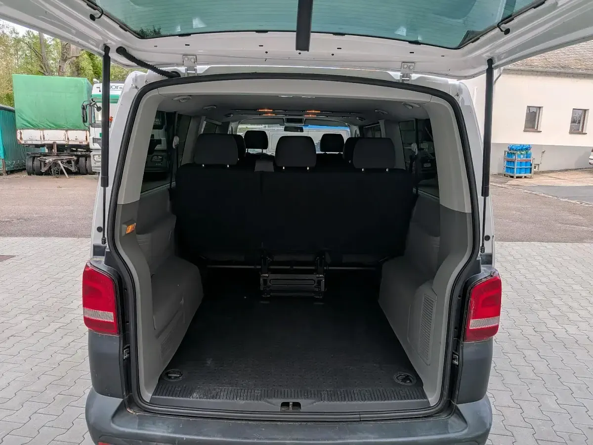 Gebraucht VW Caravelle 140 PS (102 kW) 2014 Weiß Van