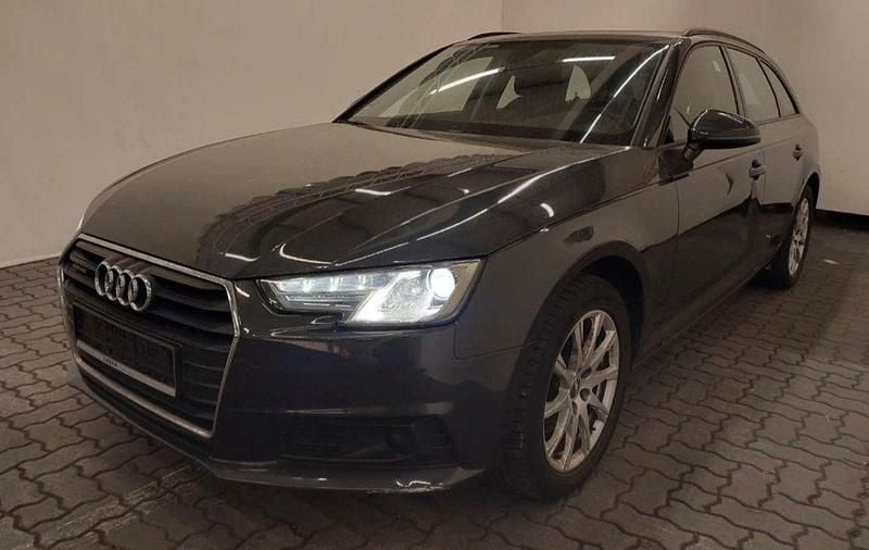 Gebraucht Audi A4 Basis 190 PS (139 kW) 2016 Grau Kombi