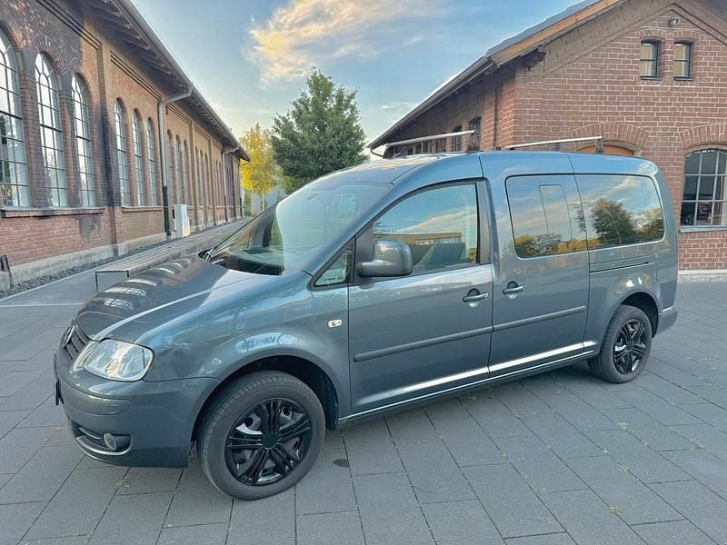 Grau Gebraucht 2009 VW Caddy Maxi Life Van / Kleinbus | 4.500 € (Superpreis) - Bild 1/4