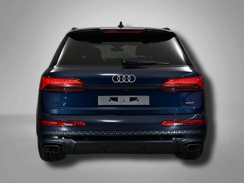 Usado Audi Q7 Business 286 HP (210 kW) 2026 Azul SUV