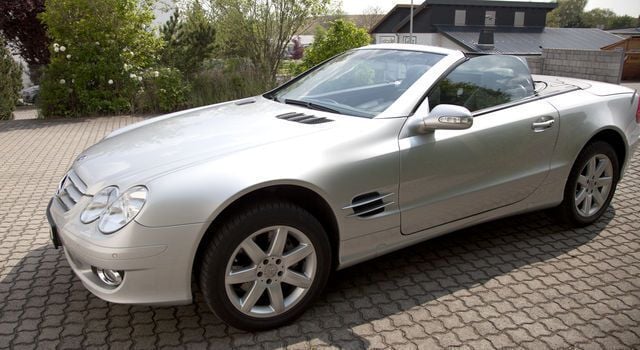 Gebraucht Mercedes SL500 306 PS (225 kW) 2002 Silber metallic Cabrio