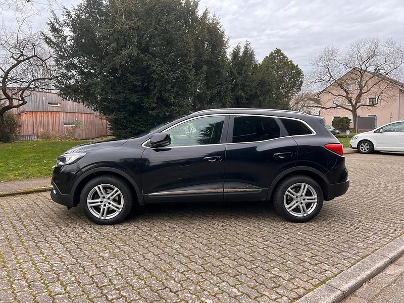 Gebraucht Renault Kadjar 130 PS (95 kW) 2017 Schwarz SUV