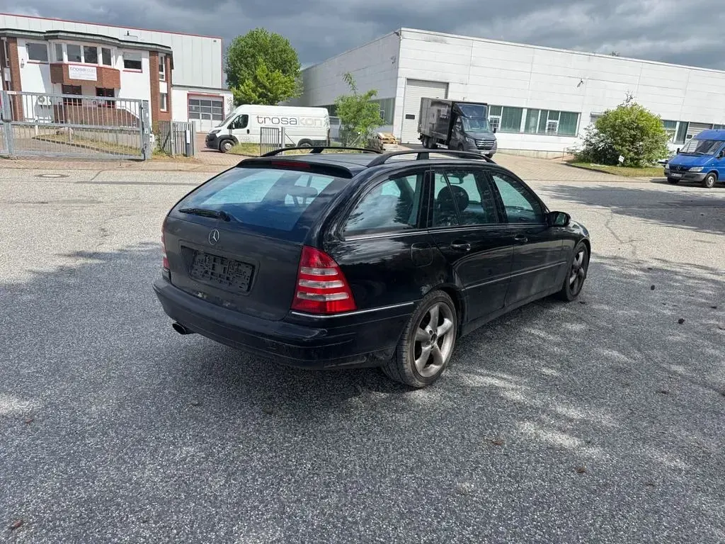 Gebraucht Mercedes C200 163 PS (119 kW) 2003 Schwarz Kombi