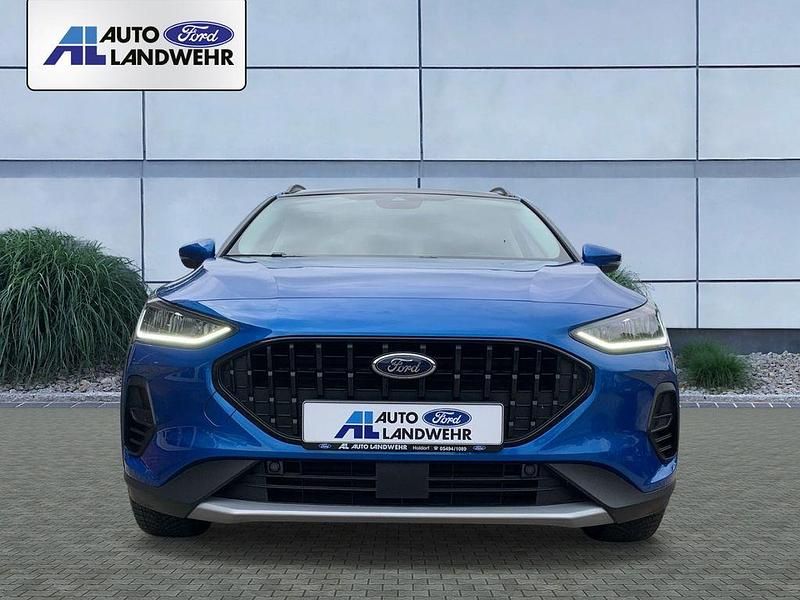 Gebraucht Ford Focus Active X 155 PS (114 kW) 2023 Blau Kombi
