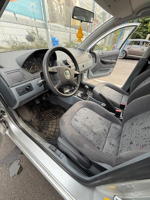 Gebraucht Skoda Fabia 80 PS (58 kW) 2002 Grau Kombi