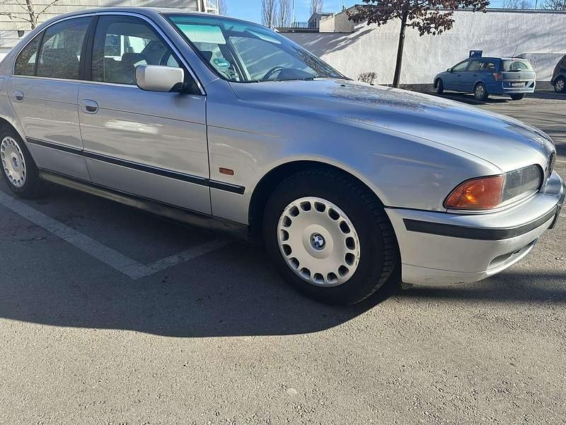 Gebraucht BMW 520 150 PS (110 kW) 1998 Grau Limousine