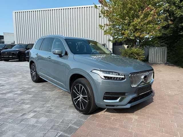Grau Gebraucht 2022 Volvo XC90 SUV | 49.000 € (Fairer Preis) - Bild 1/4