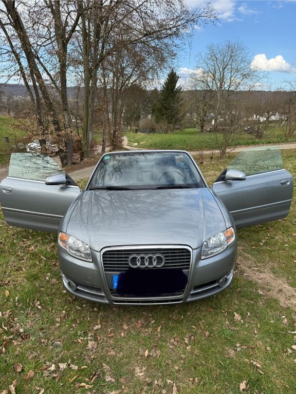 Silber Gebraucht 2006 Audi A4 Cabriolet Sport Cabrio | 7.999 € (Etwas zu teuer) - Bild 1/4