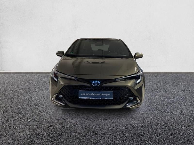Gebraucht Toyota Corolla Team 140 PS (102 kW) 2023 Gold Limousine