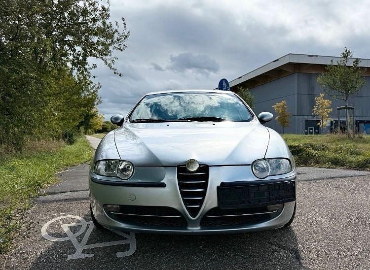Silber Gebraucht 2004 Alfa Romeo 147 Progression Kleinwagen | 850 € (Superpreis) - Bild 1/4