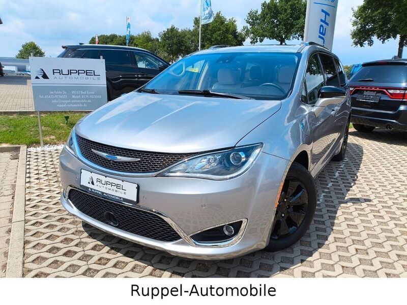Silber Gebraucht 2019 Chrysler Pacifica Limited SUV | 28.490 € - Bild 1/2