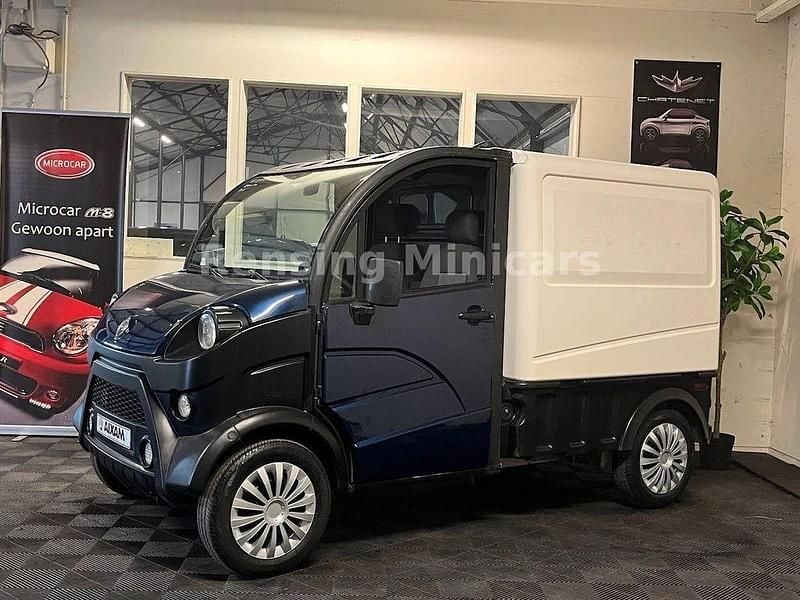 Blau Gebraucht 2018 Aixam Microcar Kleinwagen | 11.950 € (Fairer Preis) - Bild 1/4