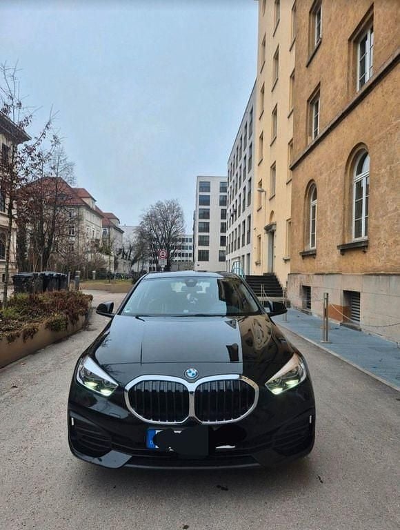 Gebraucht BMW 116 Advantage 116 PS (85 kW) 2021 Schwarz Kleinwagen