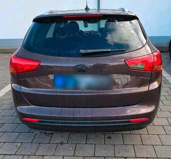 Gebraucht Kia Ceed Platinum 135 PS (99 kW) 2013 Braun Kleinwagen